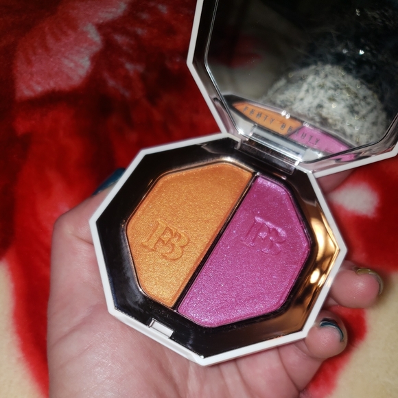 *SOLD* Beauty Killawatt Foil Highlighter - Picture 2 of 16